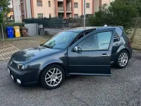 Usata VW Golf IV 105 CV (77 kW) 2002 Berlina