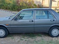 Usata Lancia Prisma 77 CV (56 kW) 1987 Grigio Berlina