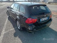 Usata BMW 320 116 CV (85 kW) 2009 Nero Station wagon