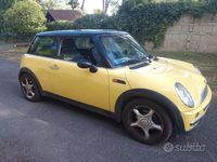 Usata Mini Cooper 116 CV (85 kW) 2002 Giallo Utilitaria