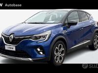Usata Renault Captur Techno 145 CV (106 kW) 2022 Blu scuro SUV