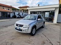 Usata Suzuki Grand Vitara 106 CV (77 kW) 2006 Argento SUV