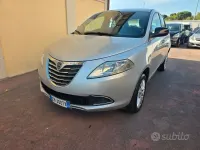 Usata Lancia Ypsilon 80 CV (58 kW) 2014 Grigio Utilitaria