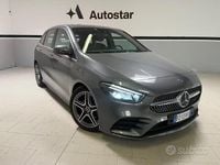 Usata Mercedes B200 Premium 150 CV (110 kW) 2019 Grigio Monovolume