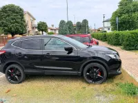 Usata Nissan Qashqai 131 CV (96 kW) 2016 Nero SUV