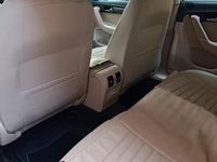 Usata VW Passat 105 CV (77 kW) 2012 Grigio Station wagon