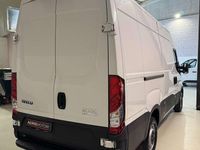 Usata Iveco Daily 155 CV (114 kW) 2018 Bianco Furgone