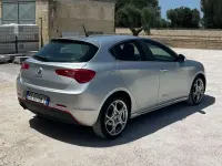 Usata Alfa Romeo Giulietta Progression 105 CV (77 kW) 2011 Grigio Utilitaria