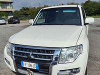 Usata Mitsubishi Pajero Intense 190 CV (139 kW) 2016 Bianco SUV