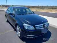 Usata Mercedes C200 136 CV (100 kW) 2010 Nero Berlina