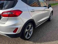 Usata Ford Fiesta Active 86 CV (63 kW) 2020 Grigio Berlina