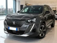 Usata Peugeot 2008 Allure 131 CV (96 kW) 2023 Grigio platino SUV