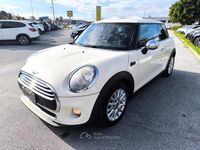 Usata Mini One D 95 CV (69 kW) 2016 Beige Utilitaria