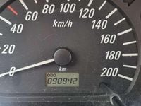 Usata Opel Agila 75 CV (55 kW) 2002 Argento Monovolume