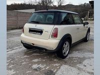 Usata Mini ONE 90 CV (66 kW) 2006 Bianco Utilitaria