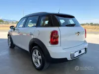 Usata Mini Cooper D Countryman 90 CV (66 kW) 2010 Bianco SUV