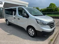 Usata Renault Trafic 150 CV (110 kW) 2023 Argento Monovolume