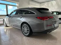 Usata Mercedes CLA200 Premium 150 CV (110 kW) 2021 Grigio Station wagon