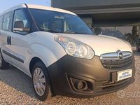 Usata Opel Combo 120 CV (88 kW) 2016 Bianco Monovolume