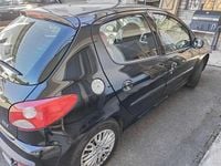 Usata Peugeot 206 60 CV (44 kW) 2011 Berlina