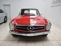 Usata Mercedes 230 150 CV (110 kW) 1966 Rosso Cabrio