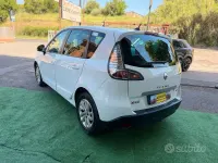Usata Renault Scenic E-Tech LIMITED 110 CV (80 kW) 2015 Bianco Monovolume