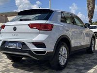 Usata VW T-Roc Business 116 CV (85 kW) 2021 Argento SUV