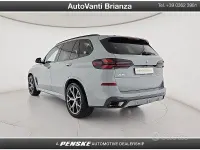 Begagnad BMW X5 M Sport 297 HK (218 kW) 2025 Grå SUV