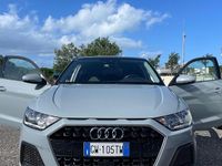 Usata Audi A1 110 CV (80 kW) 2022 Grigio SUV