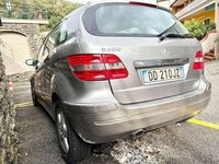 Usata Mercedes 200 98 CV (72 kW) 2007 Argento Monovolume