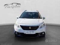 Usata Peugeot 2008 Active 74 CV (54 kW) 2017 Bianco SUV