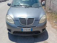 Usata Lancia Ypsilon 75 CV (55 kW) 2011 Grigio Utilitaria