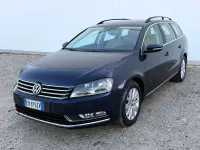 Usata VW Passat Comfortline 105 CV (77 kW) 2012 Blu/azzurro Station wagon