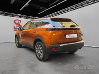 Occasion Peugeot 2008 Active 102 ch (75 kW) 2022 Marron SUV