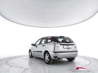 Usata Ford Focus Zetec 115 CV (84 kW) 2002 Grigio