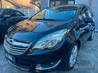 Usata Opel Meriva Cosmo 120 CV (88 kW) 2016 Nero Monovolume