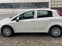 Usata Fiat Grande Punto 65 CV (47 kW) 2015 Bianco Utilitaria