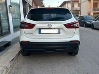 Usado Nissan Qashqai 115 HP (84 kW) 2018 Branco SUV