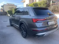 Begagnad Audi Q7 Ambiente 286 HK (210 kW) 2024 Grå SUV