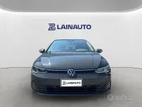 Usata VW Golf VIII Life 116 CV (85 kW) 2022 Grigio Berlina