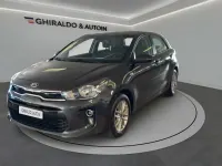 Usata Kia Rio 84 CV (61 kW) 2019 Grigio Berlina