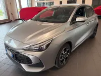 Usata MG MG3 Luxury 102 CV (75 kW) 2025 Argento Utilitaria