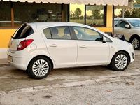 Usata Opel Corsa 75 CV (55 kW) 2011 Bianco Utilitaria