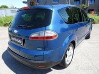 Usata Ford S-MAX Titanium 140 CV (102 kW) 2007 Blu metallizzato Monovolume