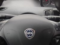 Usata Lancia Ypsilon Gold 69 CV (50 kW) 2021 Bianco Utilitaria