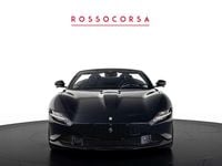 Usata Ferrari Roma 620 CV (456 kW) 2024 Blu pozzi Cabrio