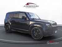 Usata Land Rover Defender SE 200 CV (147 kW) 2023 Nero SUV