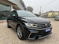 Usata VW Tiguan R-line 150 CV (110 kW) 2022 Nero SUV