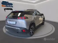 Usata Peugeot 2008 Allure 102 CV (75 kW) 2020 Bianco SUV