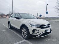 Usata VW T-Roc Style 110 CV (80 kW) 2023 Grigio SUV